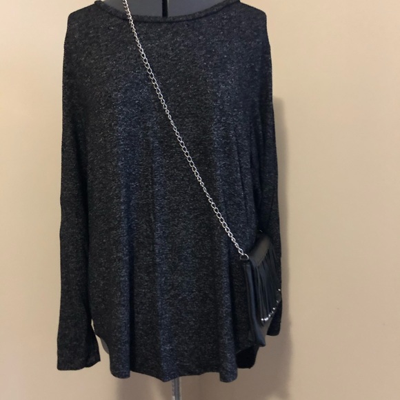 3/$20💕Small black purse with fringe on front - Picture 3 of 8